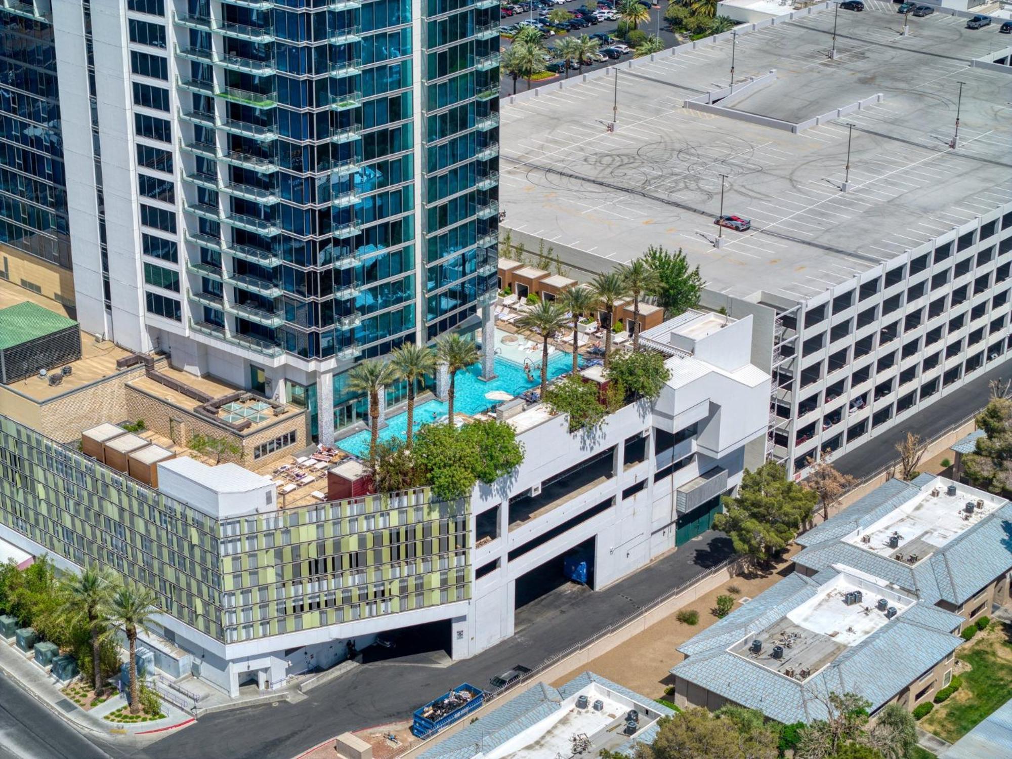 Apartment Palms Place By Zelloo *